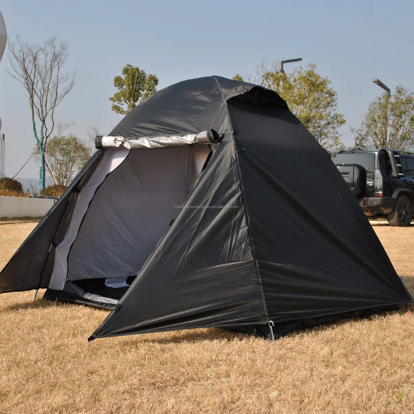 Durable 4 Season 2-Person Tent CZX-745 Outdoor Sunscreen Tent with Unique Double Layer for Camping