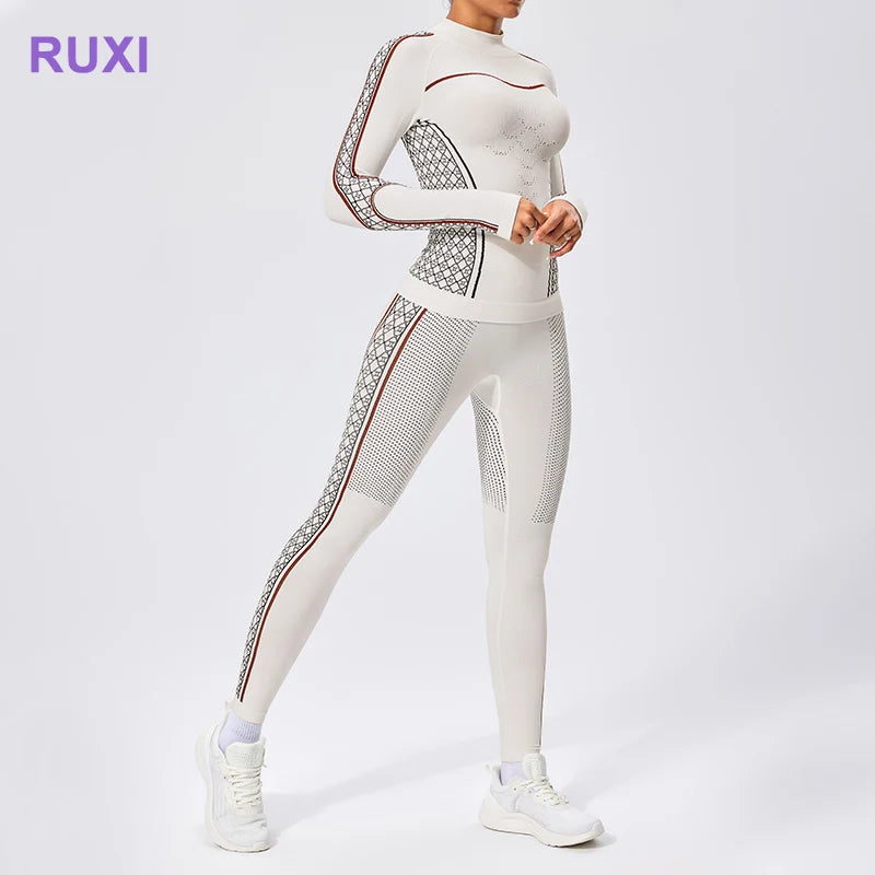 Beach Camp Gym Ski Snowboarding Tight Streetwear Sport Women Tracksuits Running Yoga Exercise Suit Workout Suit Women Fitness Yoga Set