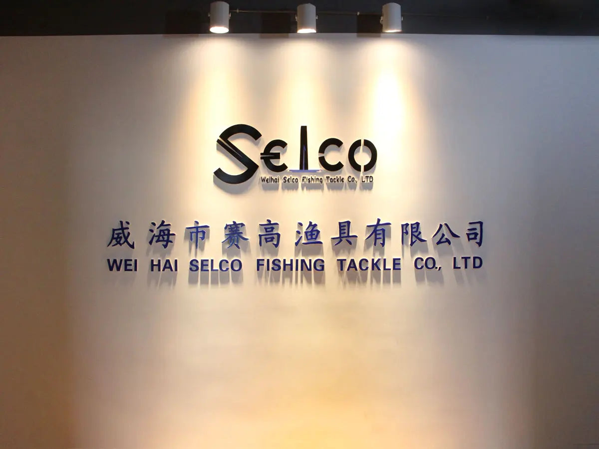 Beach Camp Portable Professional Fly Fishing Box for Flies Fly Box