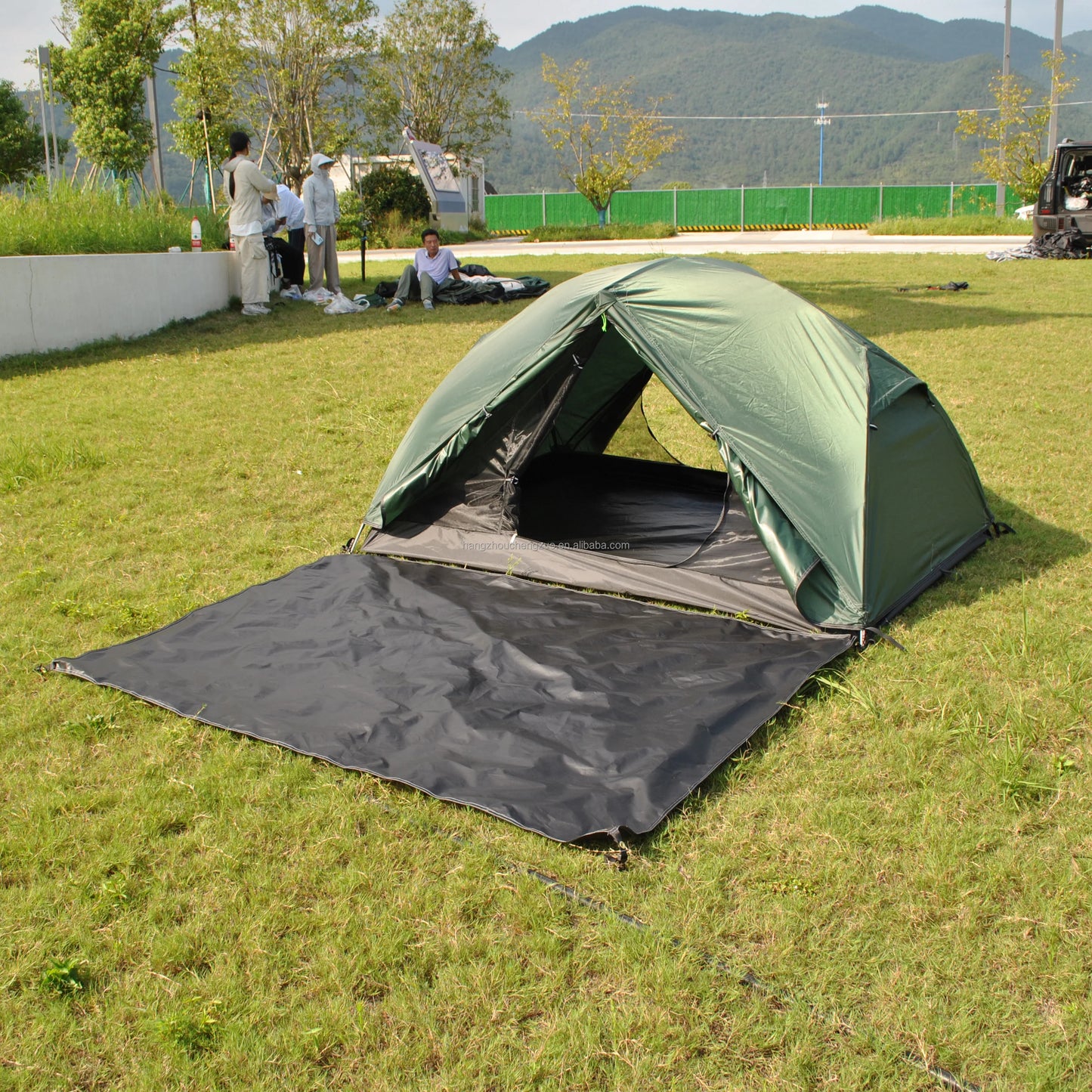 High-end 2 Person Camping Tent with Rain Fly and Carrying Bag - Lightweight Outdoor Tent for Backpacking, Hiking, or Beach Tent