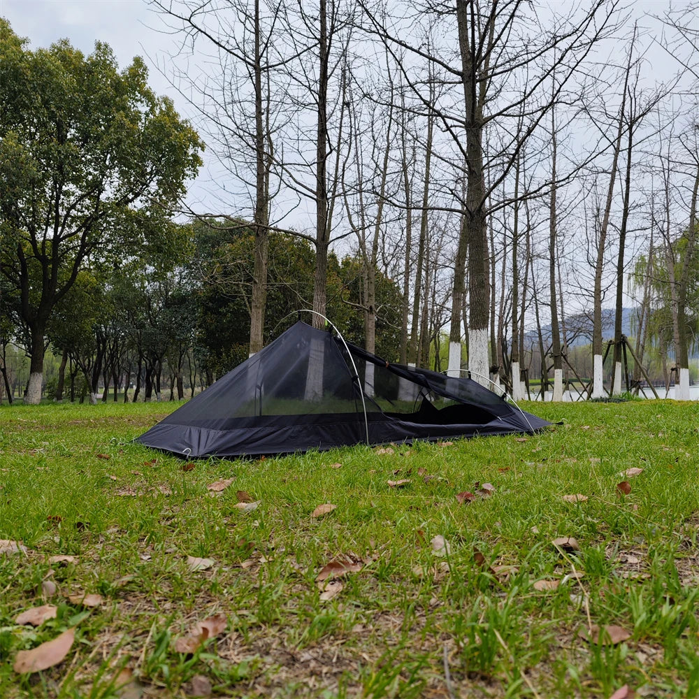 Beach Camp Backpacking Tent 1 Person Ultralight Aluminum Pole Stormproof Camping Tent Suitable for Four Seasons Single Person Tent