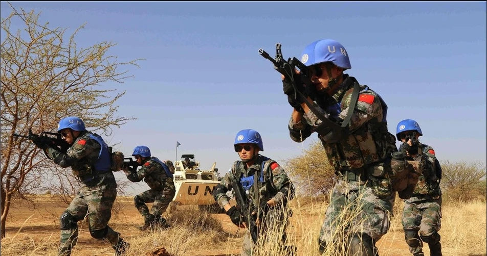 Men's Camouflage Tactical Boots Mountaineering Hiking Desert Waterproof Work Safety Shoes Ankle Boots Men's Outdoor Boots