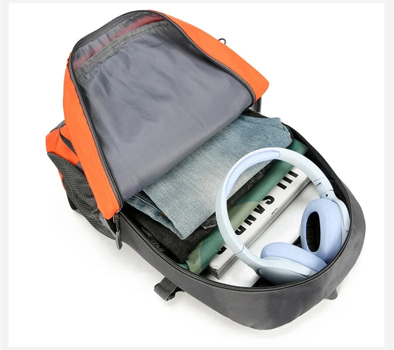Lightweight Outdoor Hiking Bag Waterproof Hiking Backpack Large Capacity Travel Bag Hiking Cycling Backpack For Men And Women